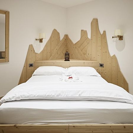 B&B Augusto Madonna Dış mekan fotoğraf